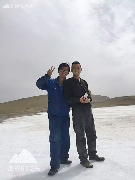 海拔5200m，，，，，，，，阿尔金山的掘金之路