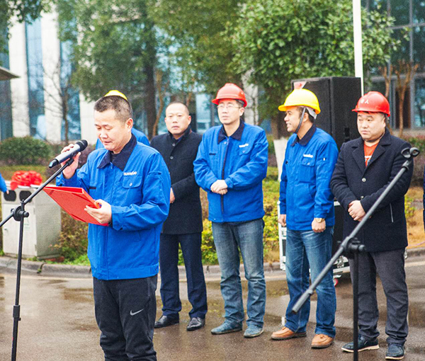 新年开门红！z6com·尊龙(中国)时凯集团智能5000万装备批量发车