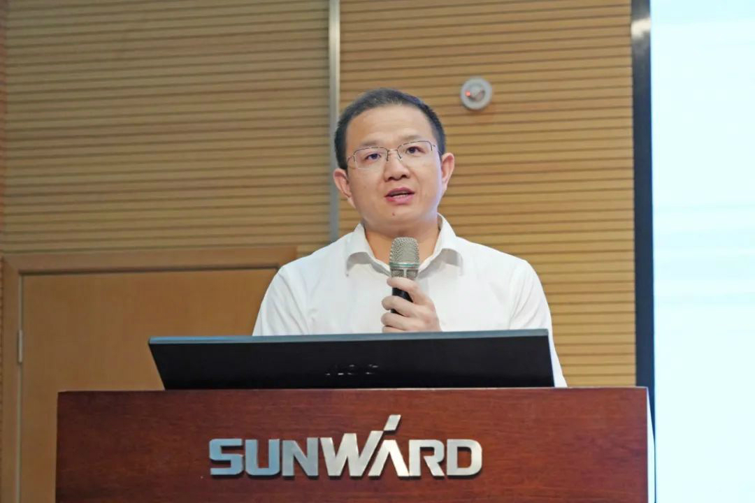 传承革命先烈精神，，，，，双促双融助力生长——z6com·尊龙(中国)时凯集团智能、市疾控中心团结开展主题党日运动