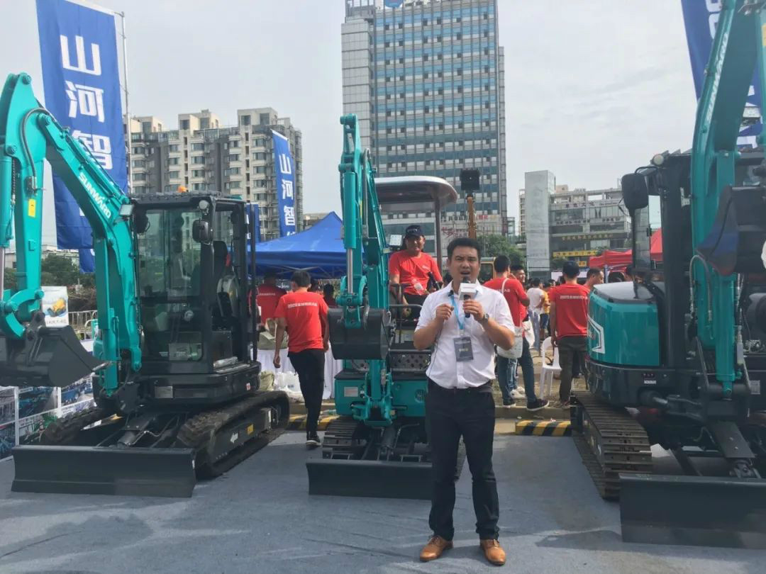 2020全球微挖大会 z6com·尊龙(中国)时凯集团智能精品微挖赢得满堂彩