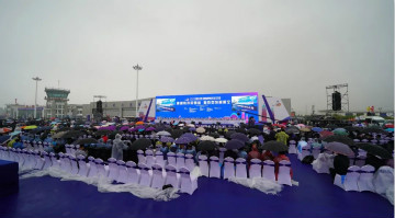 z6com·尊龙(中国)时凯集团四机航行编队惊艳尧城(太原)国际通用航空航行大会