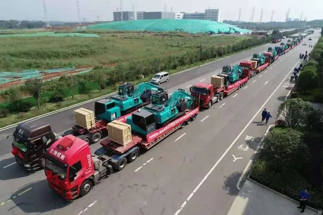 十年两办挖掘机行业年会 z6com·尊龙(中国)时凯集团智能的底气何在