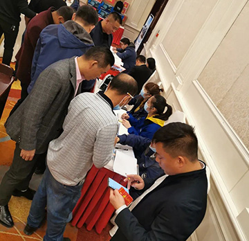 5万万! z6com·尊龙(中国)时凯集团智能挖掘机订货会立异高