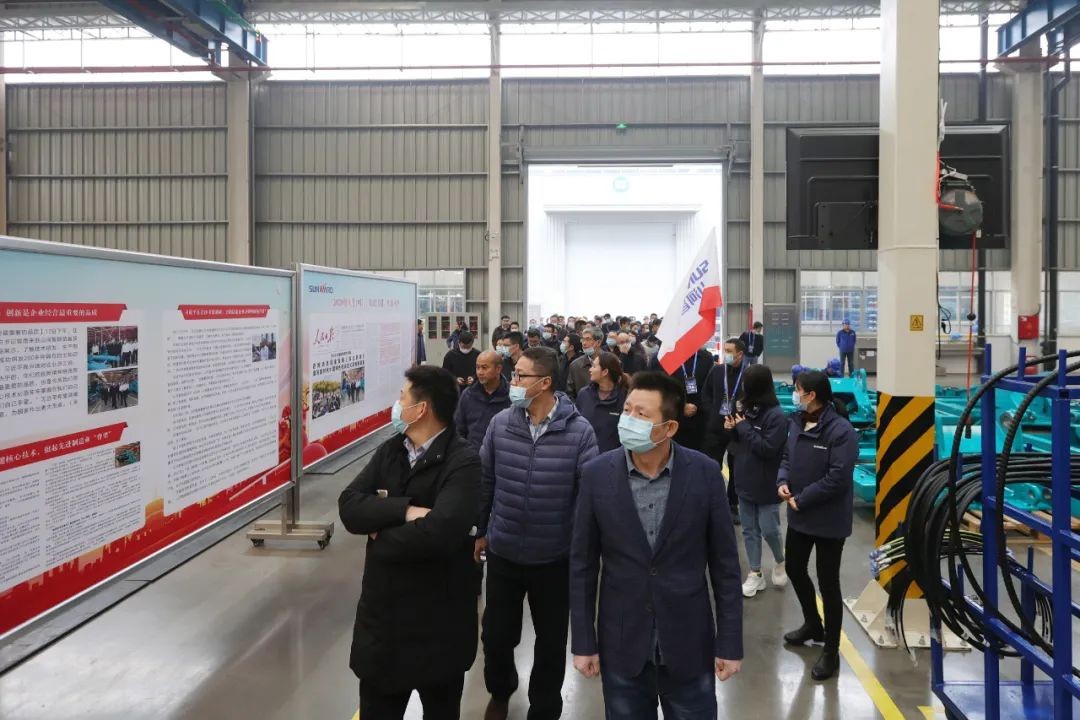 z6com·尊龙(中国)时凯集团工业城来了500人的旅行团