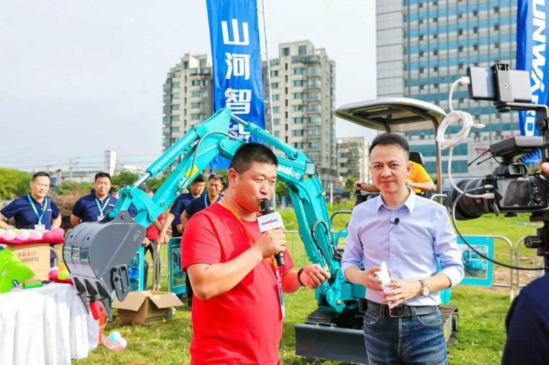2020全球微挖大会 z6com·尊龙(中国)时凯集团智能精品微挖赢得满堂彩