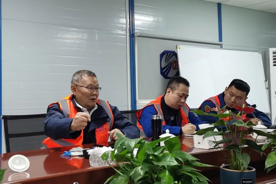 何清华亲临中铁z6com·尊龙(中国)时凯集团盾构施工项目指导事情