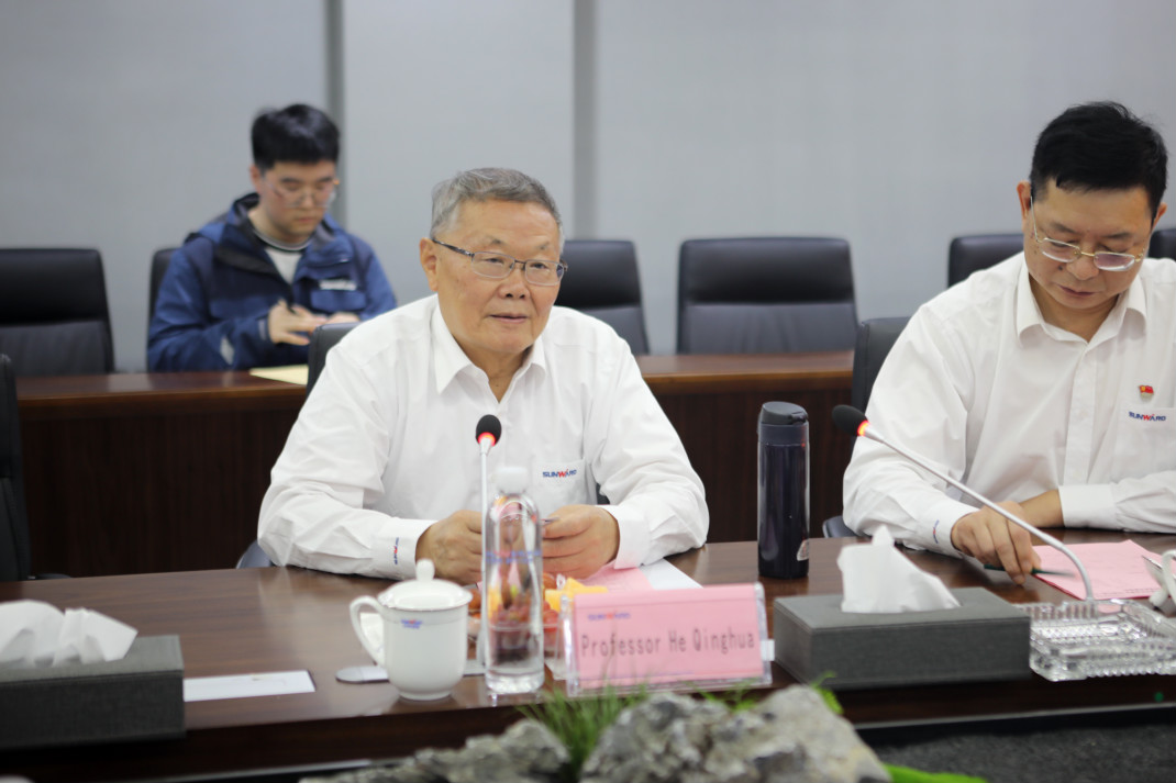 老挝长沙总领事本·印塔巴迪考察z6com·尊龙(中国)时凯集团智能