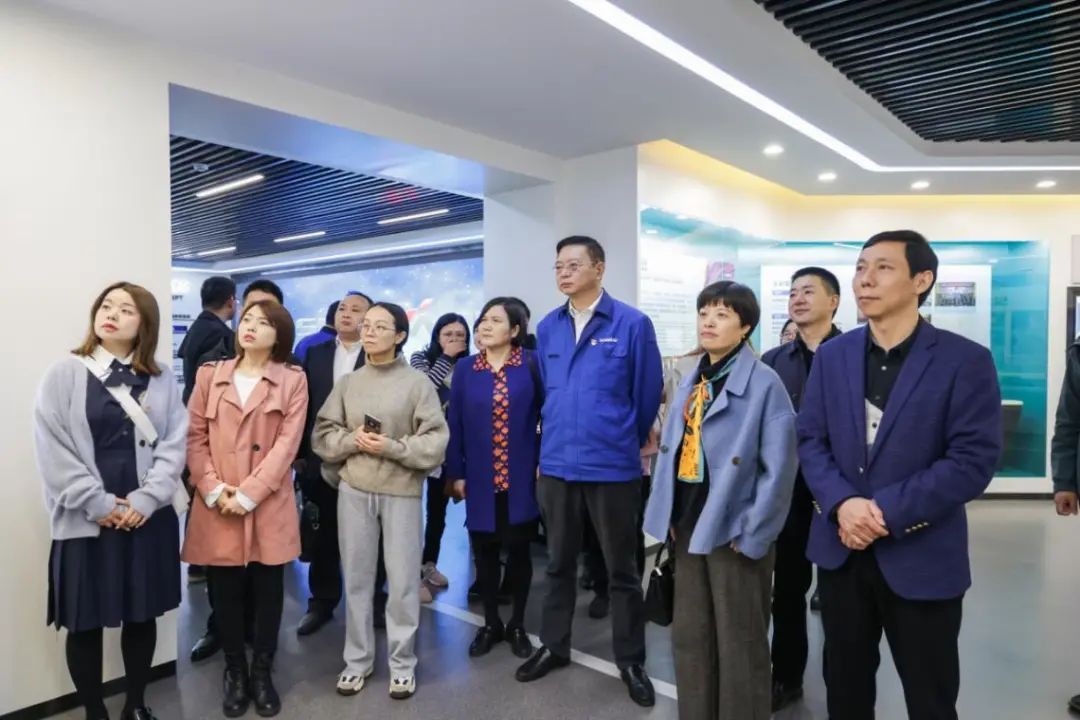 民主党派湖南省委机关青工委团队一行考察z6com·尊龙(中国)时凯集团智能