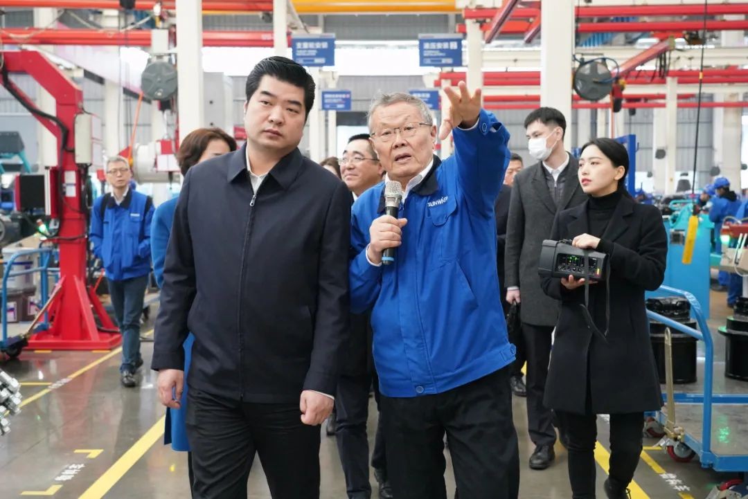湘江集团党委书记张利刚率队考察z6com·尊龙(中国)时凯集团智能
