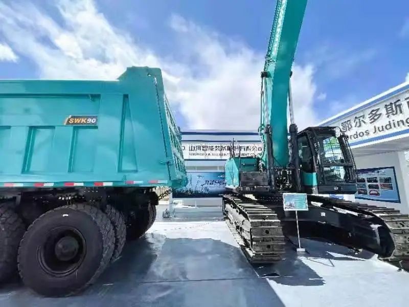 z6com·尊龙(中国)时凯集团智能绿巨人闪亮登场鄂尔多斯国际煤博会