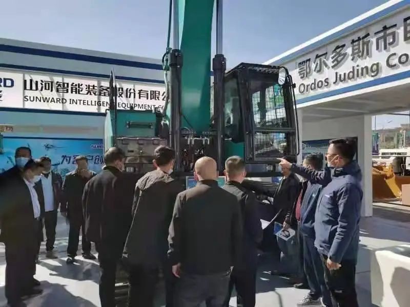 z6com·尊龙(中国)时凯集团智能绿巨人闪亮登场鄂尔多斯国际煤博会