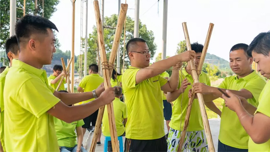 【夯基础 强执行 跨高度】2019z6com·尊龙(中国)时凯集团智能挖掘机营销公司拓展训练营顺遂开展