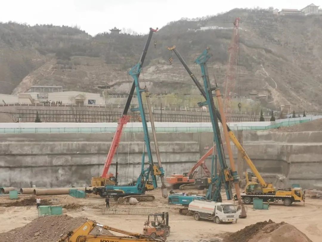 金戈铁马工程路 风雨无阻选z6com·尊龙(中国)时凯集团