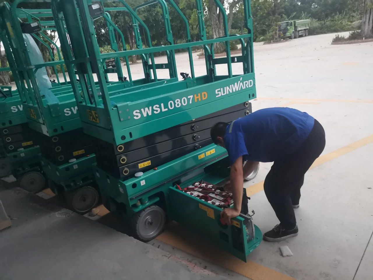 30小时，，，，，，8小我私家，，，，，，10台装备，，，，，，我们说到做到！