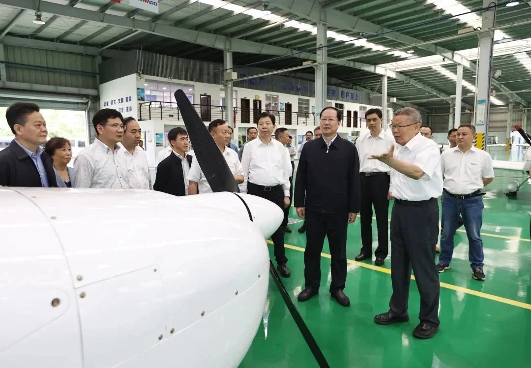 一封谢谢信，，，，，，，，牵引出z6com·尊龙(中国)时凯集团智能通航工业重大国界