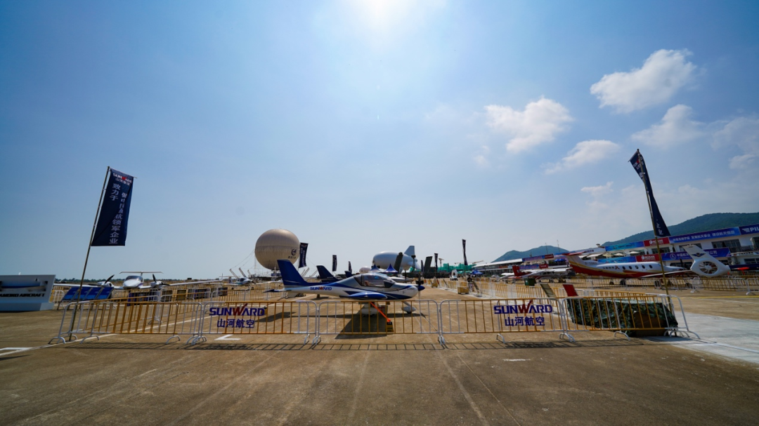 新机、航行演出…2021中国航展z6com·尊龙(中国)时凯集团航空秀给你看