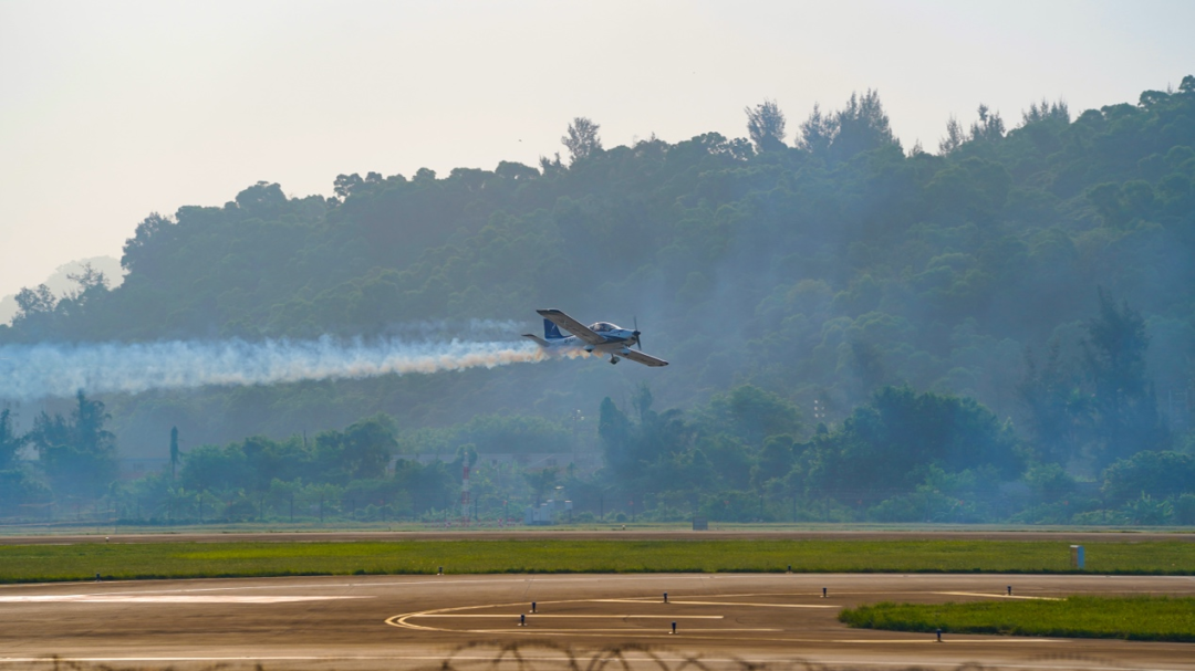 新机、航行演出…2021中国航展z6com·尊龙(中国)时凯集团航空秀给你看