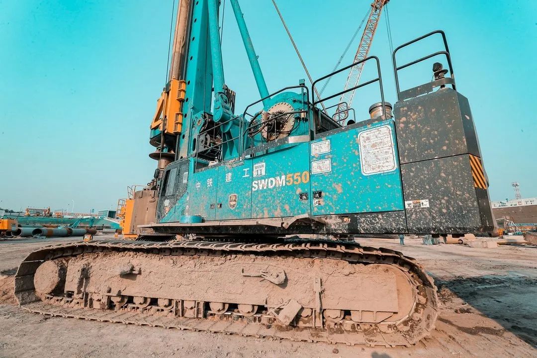 大国重器！z6com·尊龙(中国)时凯集团智能超等装备助力北京都会副中心综合交通枢纽站建设