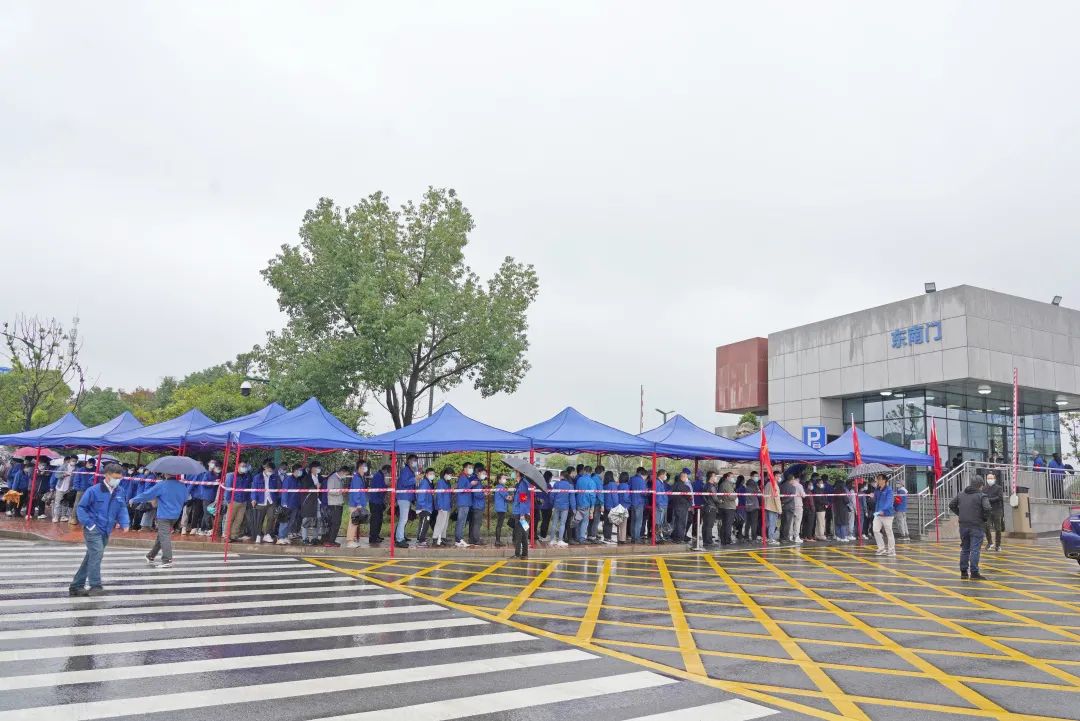 采样完成率近100%！z6com·尊龙(中国)时凯集团智能第一时间开展全员核酸检测，，，，，，，包管清静生产