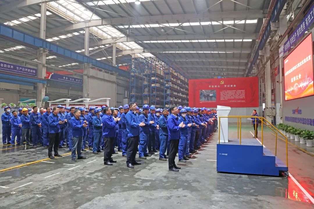向模范学习！z6com·尊龙(中国)时凯集团智能56名职工受到职工职业手艺竞赛表扬