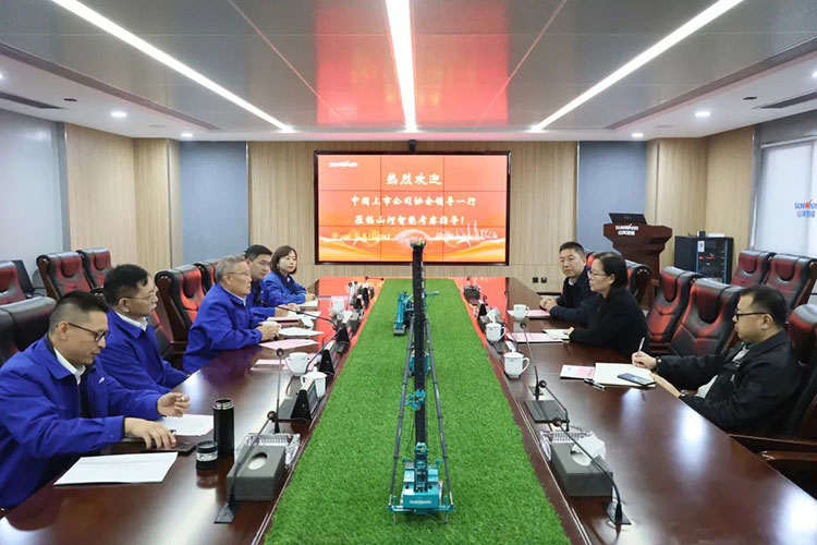 中国上市公司协会党委委员、副秘书长刘翠兰一行调研z6com·尊龙(中国)时凯集团智能