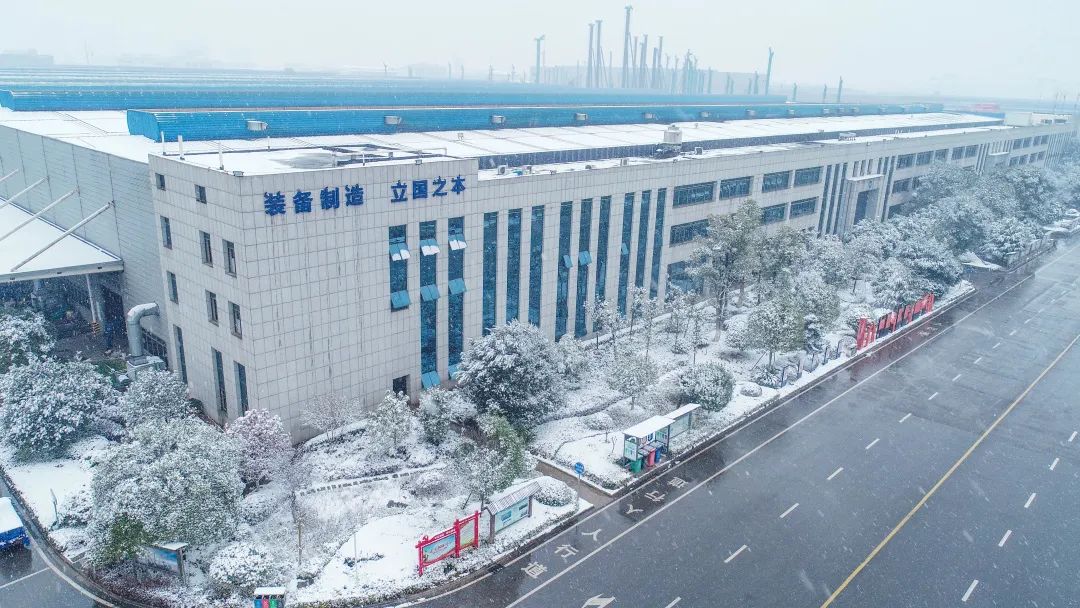 瑞雪兆有年，，，，，邀您共赏雪中z6com·尊龙(中国)时凯集团！