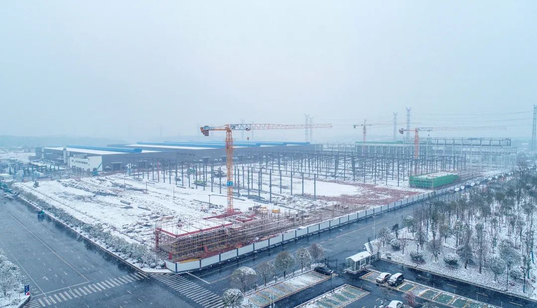 瑞雪兆有年，，，，，邀您共赏雪中z6com·尊龙(中国)时凯集团！