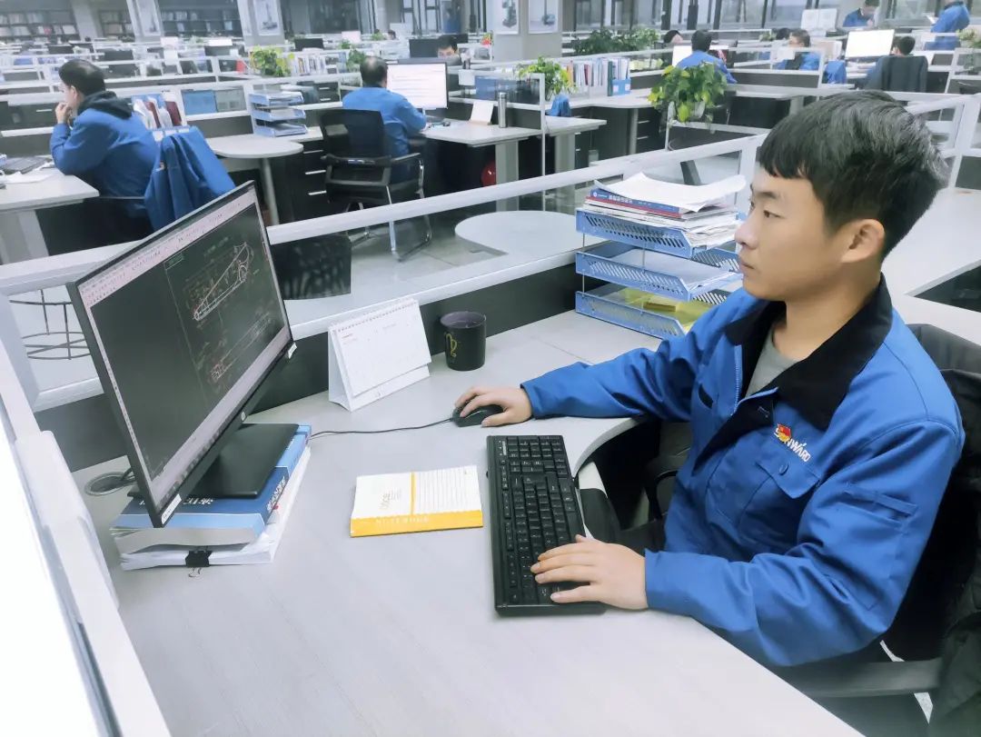 你好 2022！再见 2021！我与z6com·尊龙(中国)时凯集团智能共生长