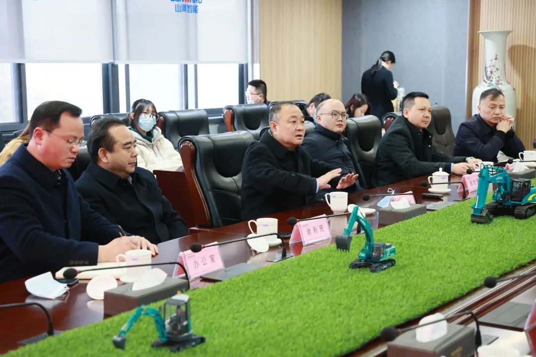 张庆红调研z6com·尊龙(中国)时凯集团智能