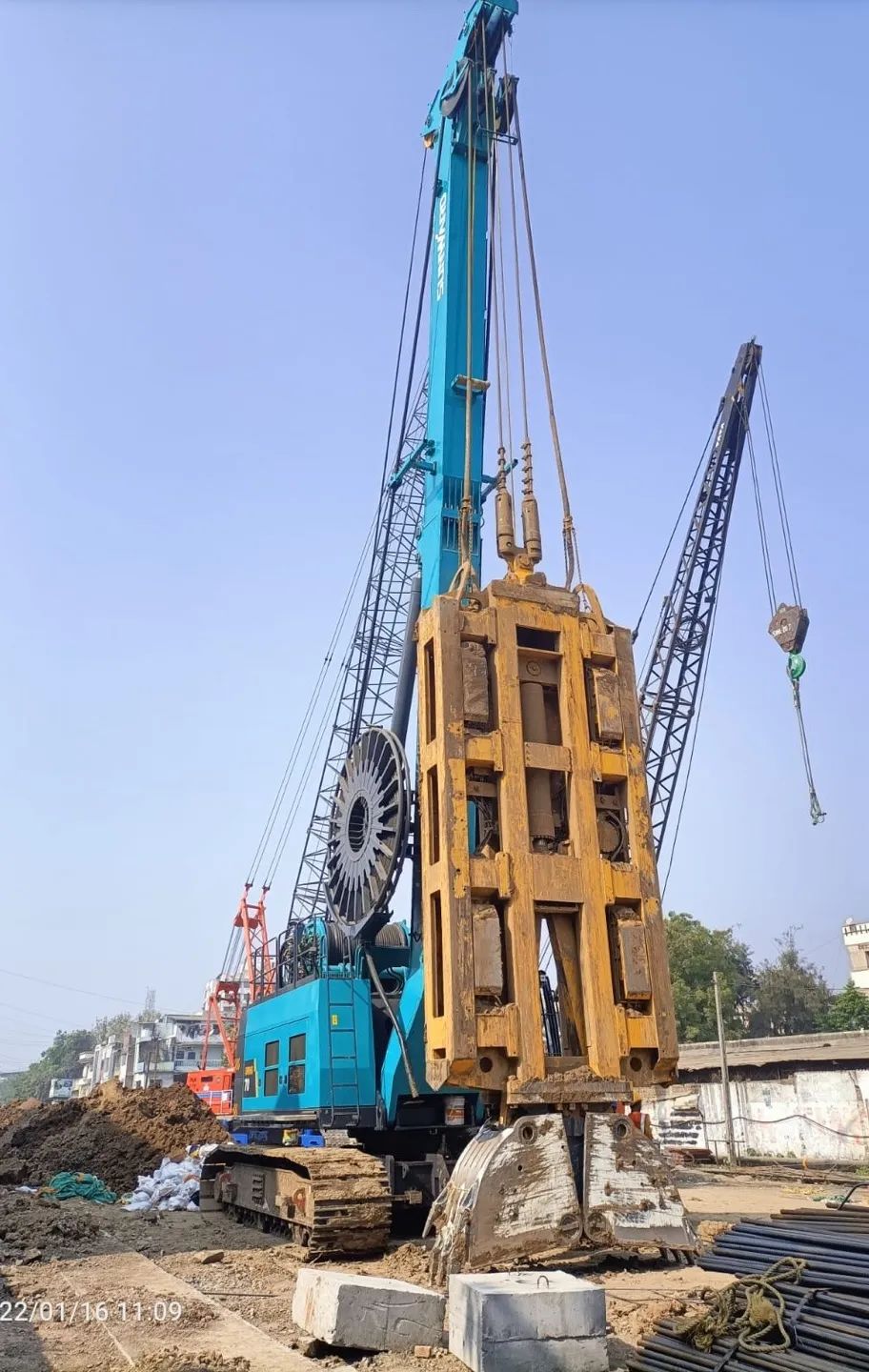 谢谢信！z6com·尊龙(中国)时凯集团智能SWHG70液压抓斗助力外洋基础施工获一定