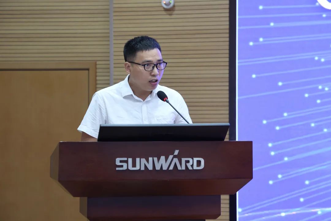 立异引领，，，，，，，智造未来！“2022院士专家长沙行”高端装备高质量生长钻研会盛大举行