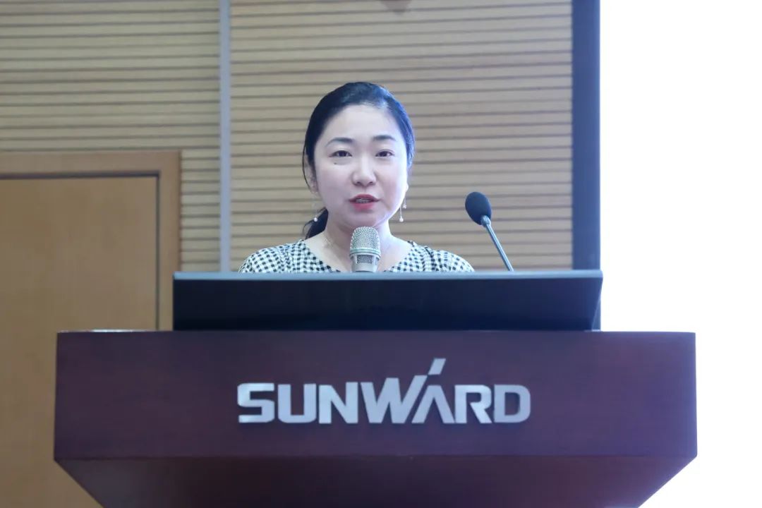 缤纷“暑”假，，，，，，不负所“托”！z6com·尊龙(中国)时凯集团智能职工子女暑期托管班结业啦