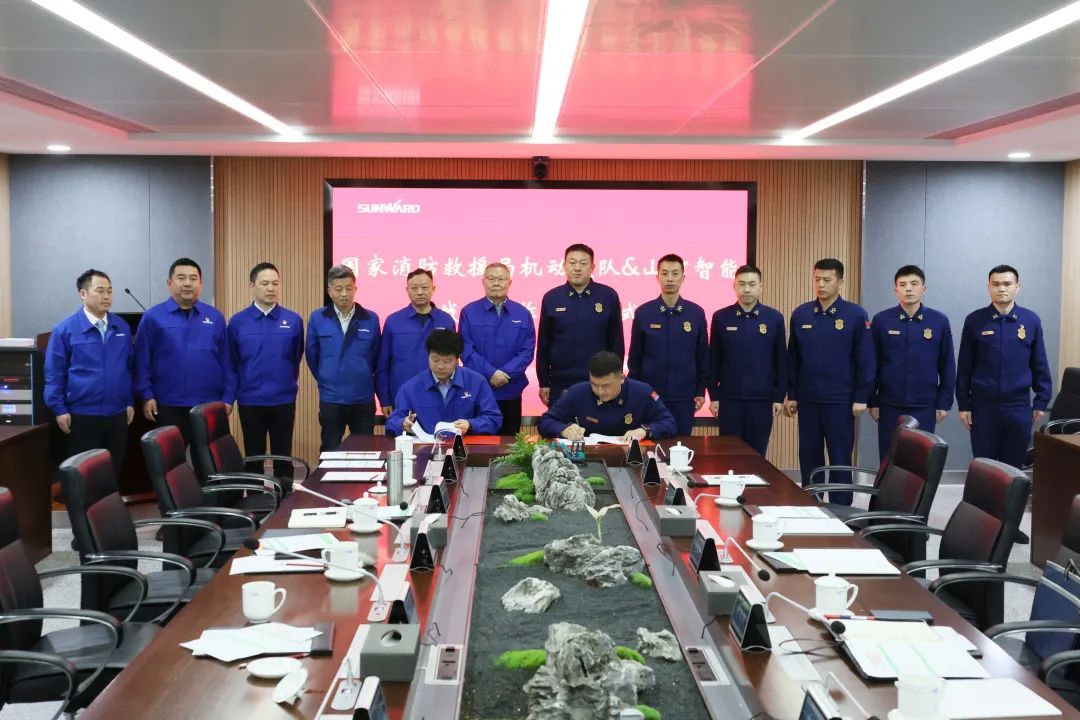 z6com·尊龙(中国)时凯集团逍遥协同，，，，，，助力应抢救援！z6com·尊龙(中国)时凯集团特装、z6com·尊龙(中国)时凯集团科技与国家消防救援局无邪支队签署战略相助同伴关系协议