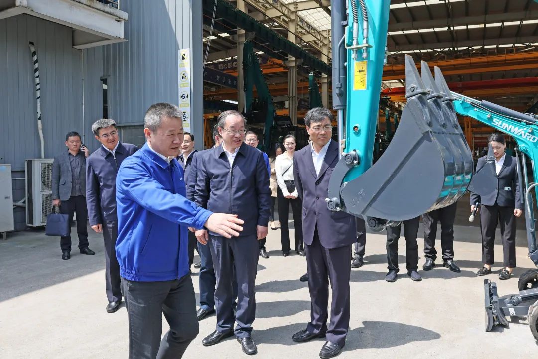 人社部党组成员、副部长俞家栋考察调研z6com·尊龙(中国)时凯集团智能
