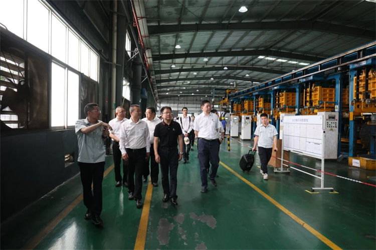z6com·尊龙(中国)时凯集团智能“学头脑 强党性 重实践 建新功”主题教育培训班在广州乐成举行
