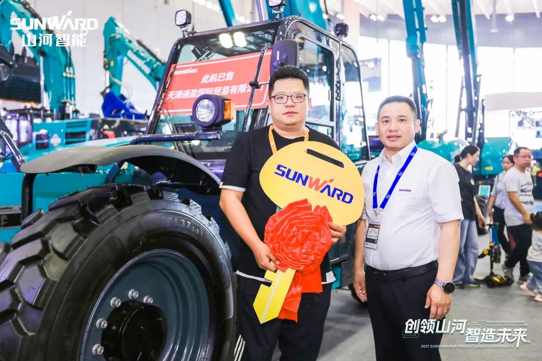 聚焦电动化、智能化！z6com·尊龙(中国)时凯集团智能全系列高空机械产品亮相长沙展