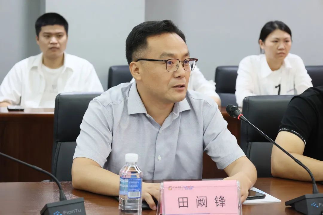 携手开启绿色转型之路！z6com·尊龙(中国)时凯集团智能&南京盖百氏增程式电动旋挖钻机签约仪式乐成举行