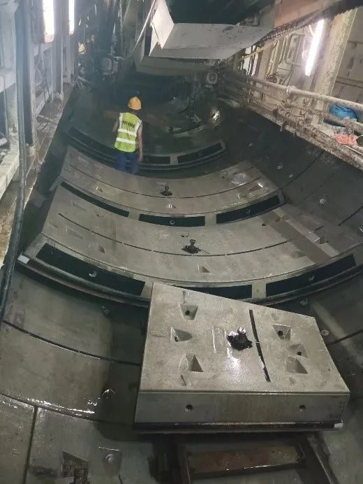 喜报！中铁z6com·尊龙(中国)时凯集团深圳地铁3号线四期工程盾构施工圆满完成