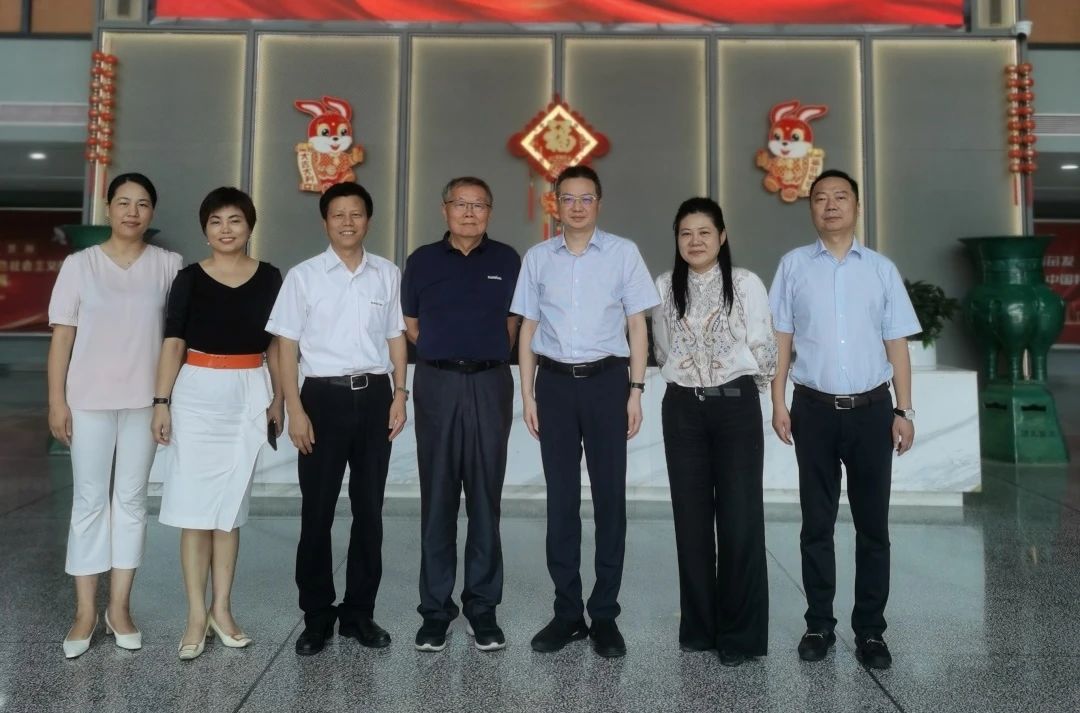 长沙市人民政府副市长、市工商联主席康镇麟调研z6com·尊龙(中国)时凯集团智能