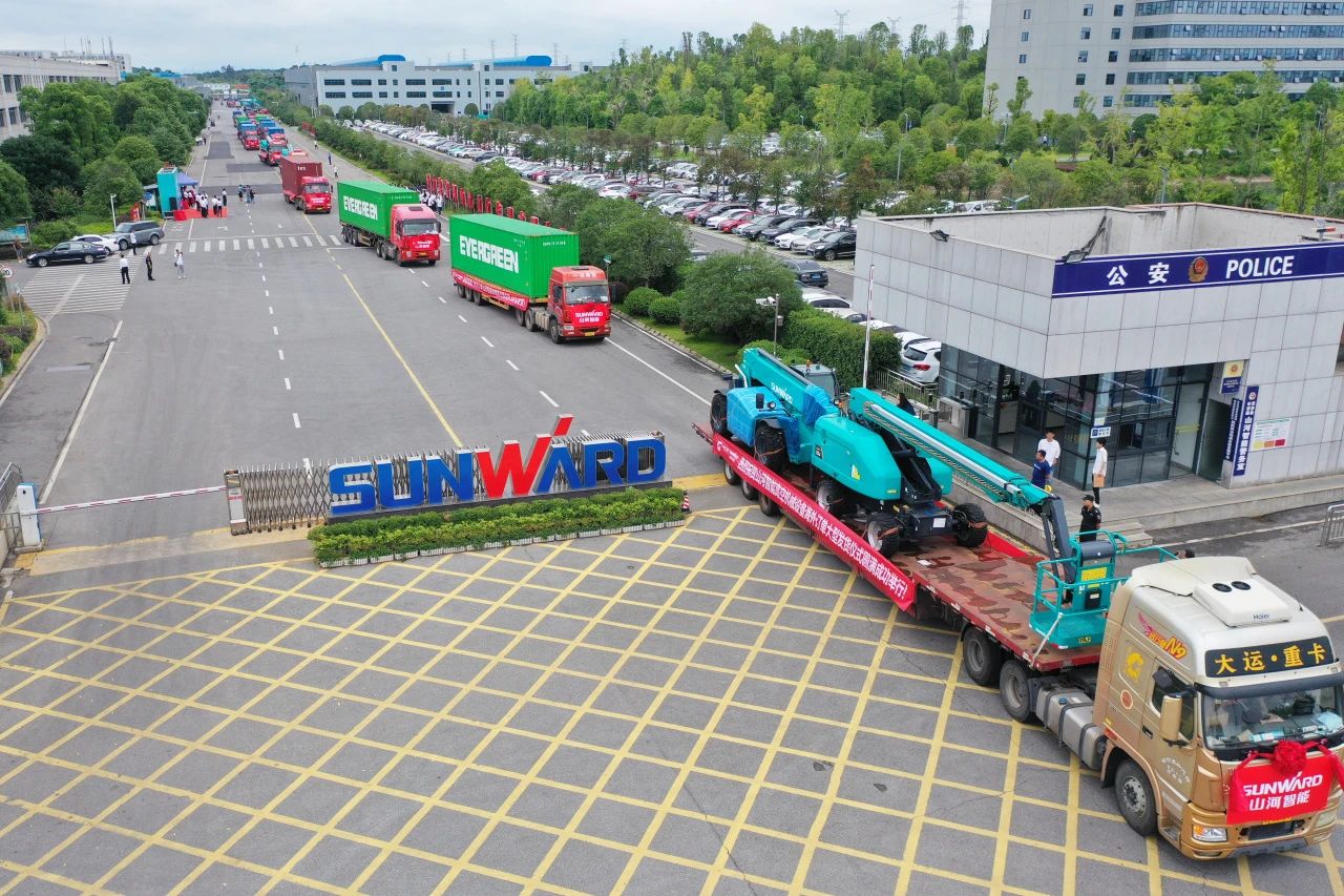 深化全球结构，，，，，，加速出海程序！z6com·尊龙(中国)时凯集团智能高空机械装备外洋订单大型发货仪式圆满举行
