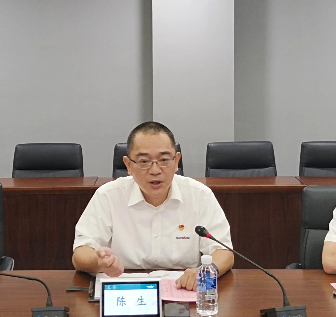 泛论心声，，，，，共话未来！这场应届结业生员工座谈会，，，，，很暖，，，，，很知心！
