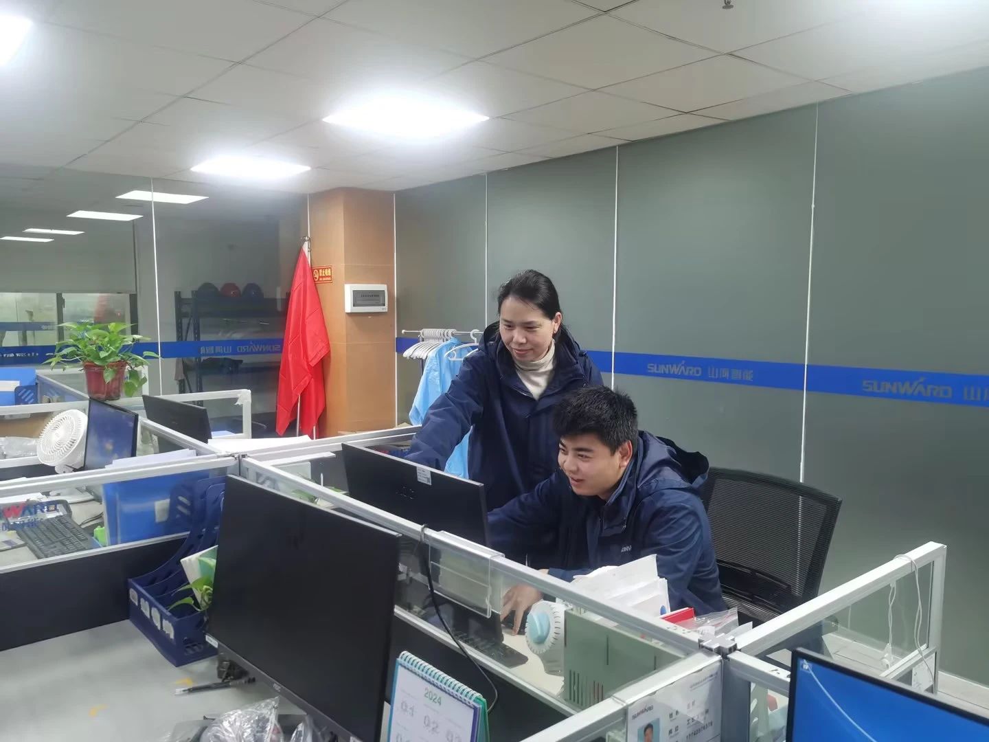 妇女节 | 默默无闻or闪闪发光!她们值得被望见!