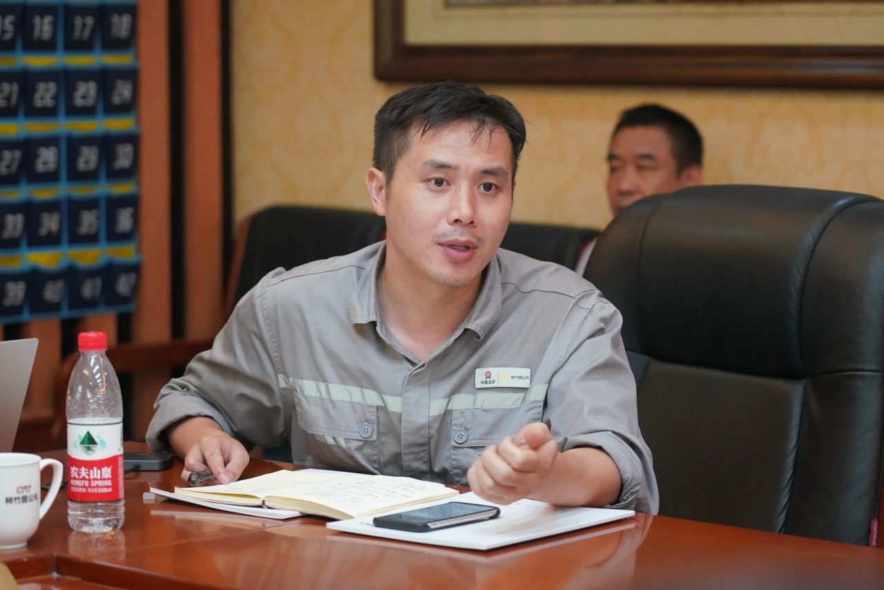 相助共赢，，，，，，，，智胜未来！z6com·尊龙(中国)时凯集团智能造访湖南柿竹园有色金属有限责任公司