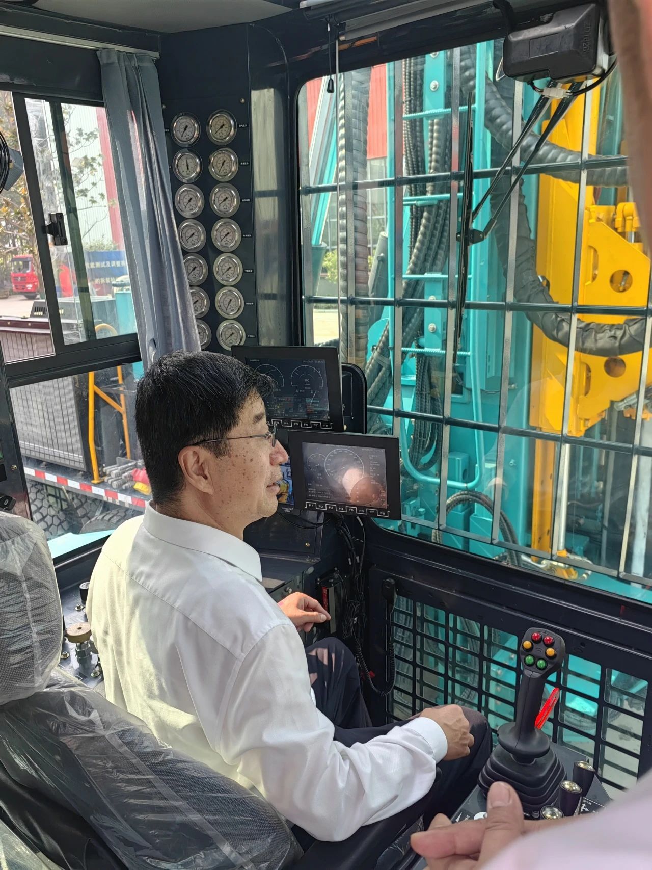 z6com·尊龙(中国)时凯集团智能立异装备亮相天下矿山钻探（应抢救援）手艺竞赛
