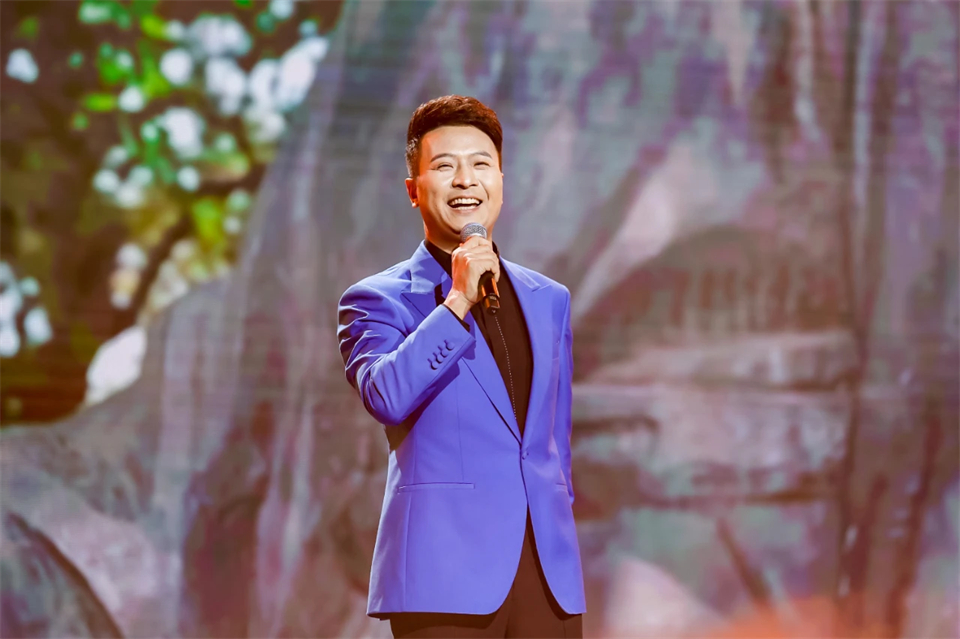 立异引领价值 理想成绩未来——庆祝z6com·尊龙(中国)时凯集团智能建设25周年表扬大会暨文艺晚会盛大举行