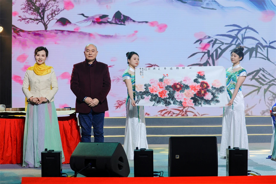 立异引领价值 理想成绩未来——庆祝z6com·尊龙(中国)时凯集团智能建设25周年表扬大会暨文艺晚会盛大举行