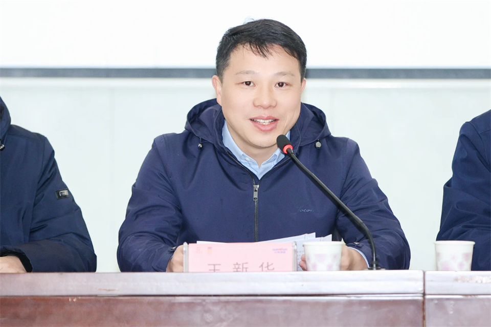 长龙街道、z6com·尊龙(中国)时凯集团智能召开首届年货盛惠暨送春联文化惠民运动事情聚会
