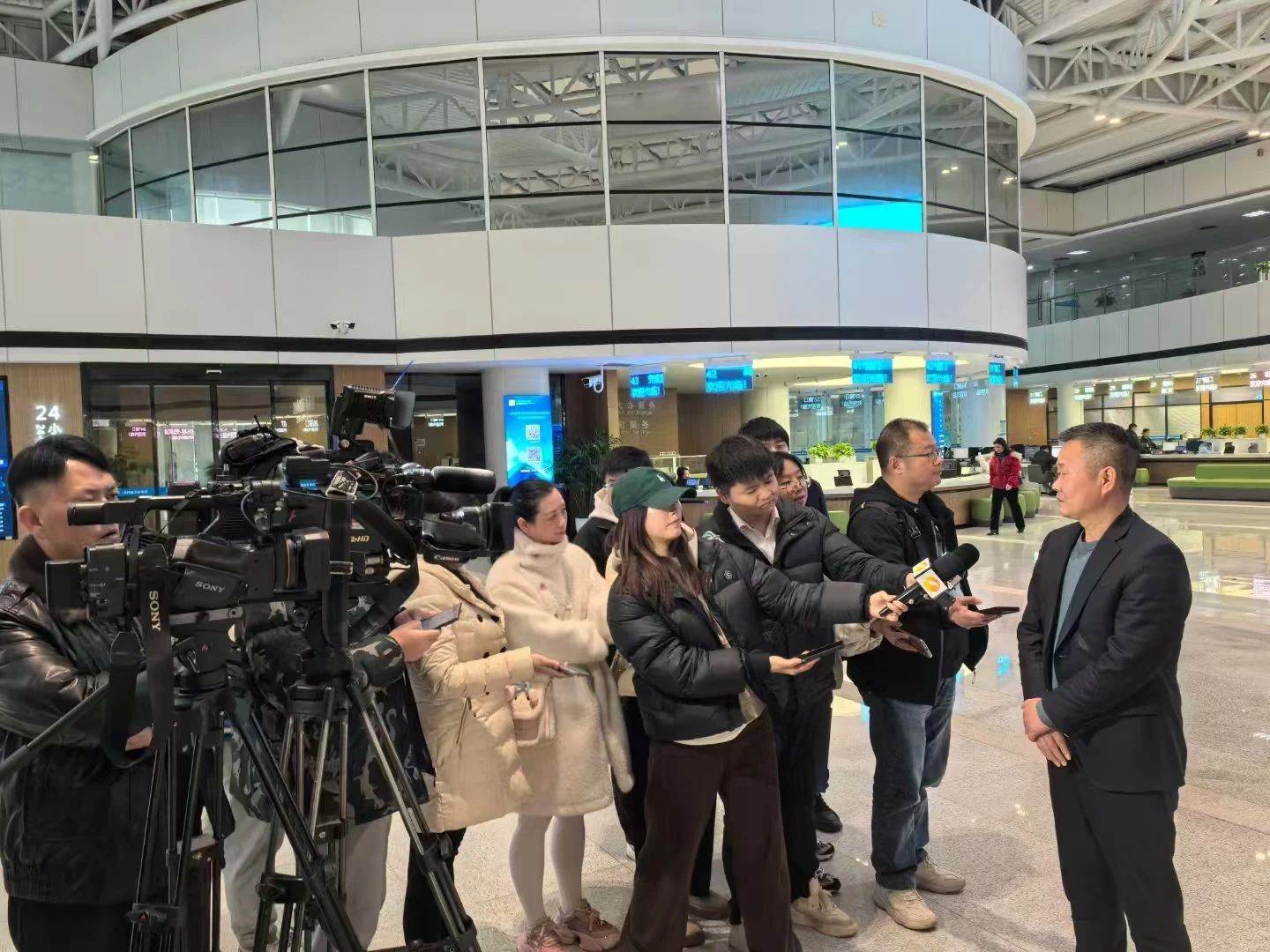 助力长沙经开区高质量生长，，，，，，z6com·尊龙(中国)时凯集团智能喜获四奖项