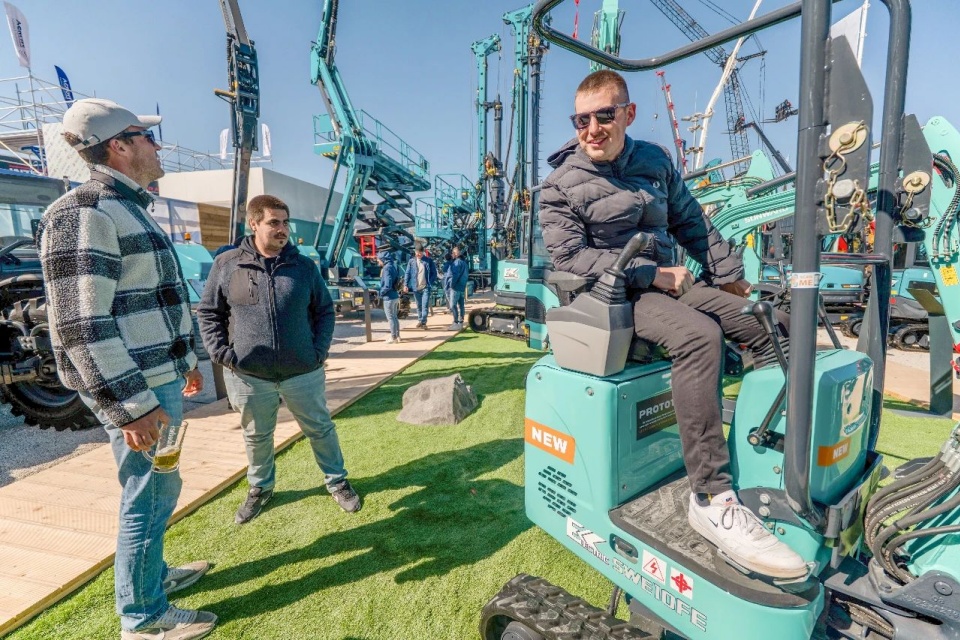 Bauma 2025 | 聚焦2025德国宝马展，，，，，探索z6com·尊龙(中国)时凯集团智能的立异装备与可一连解决计划