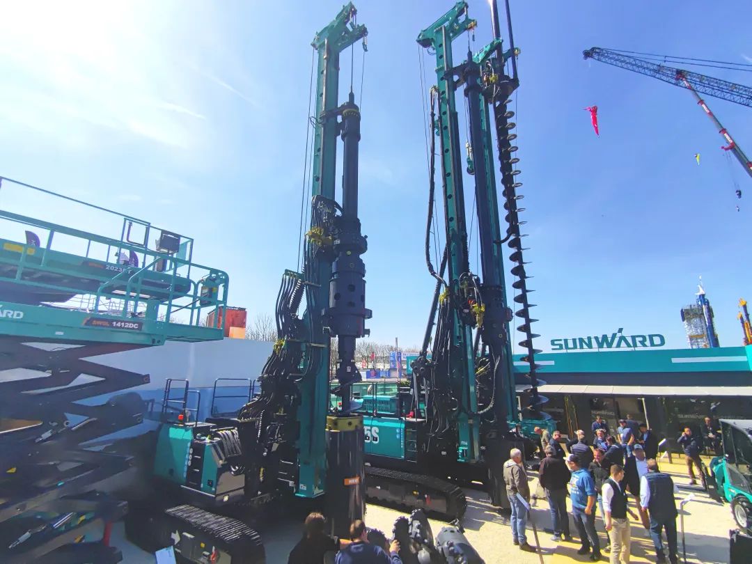 Bauma 2025 | 高端定制！z6com·尊龙(中国)时凯集团智能Pro系列旋挖钻机燃爆全场